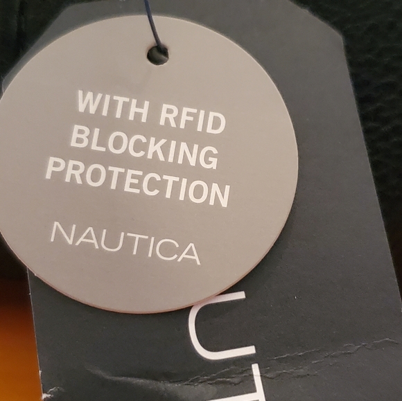 Nautica NWT Women’s RFID Trifold Wallet Black + White + Tan - Picture 8 of 10